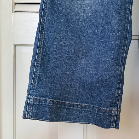 GAP High Rise Wide Leg Crop Jean | Medium Blue | 8/29 Regular - Picture 5 of 9
